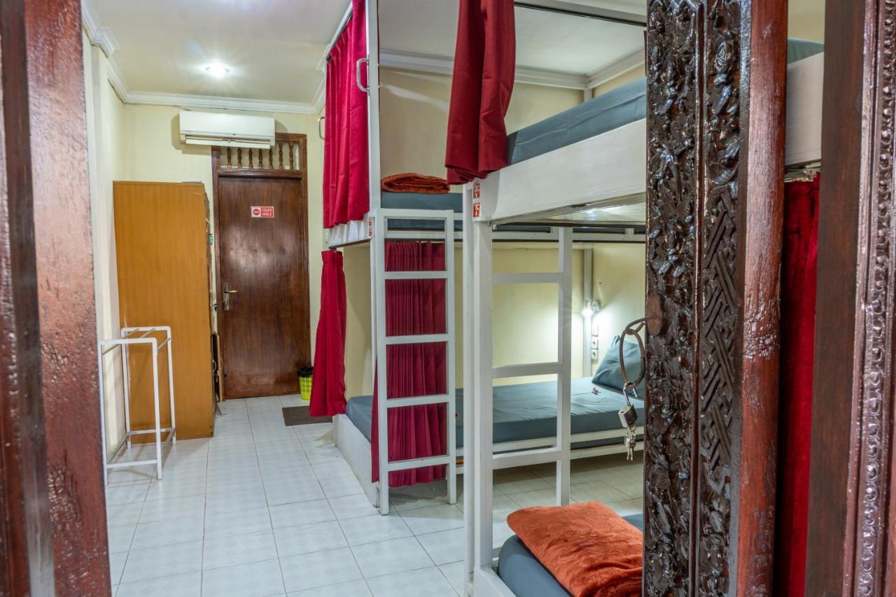 Maharani Hostel Ubud Exteriör bild